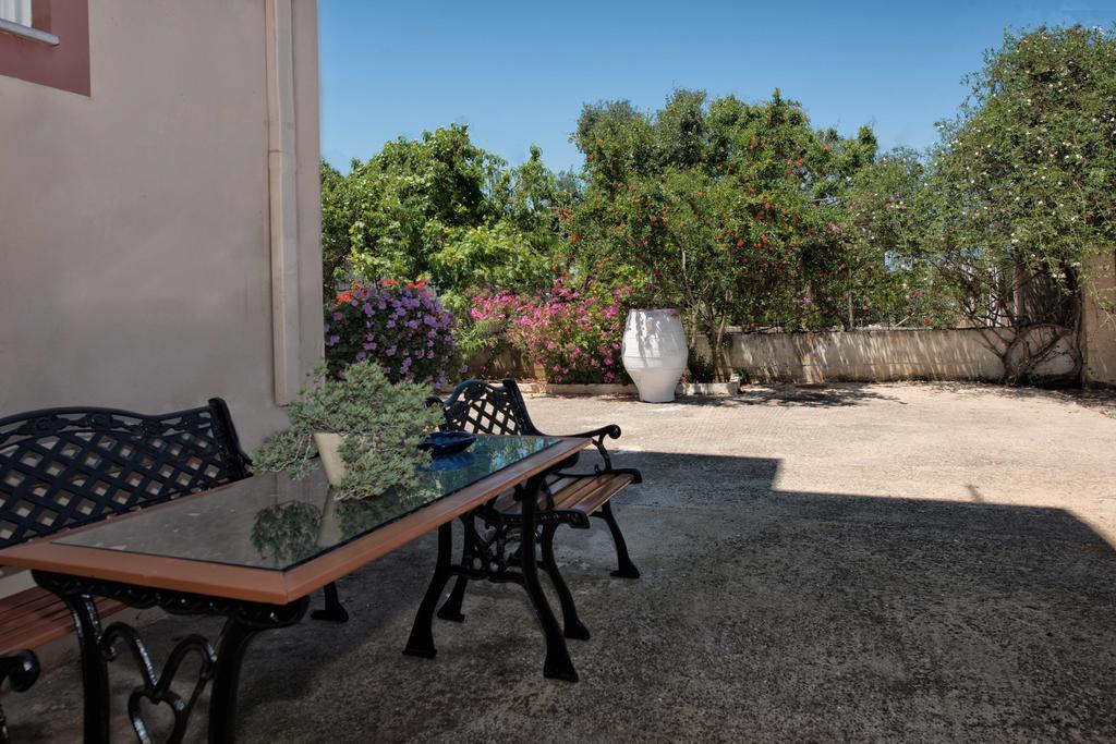Kissamos Luxurious House Guest House Room photo